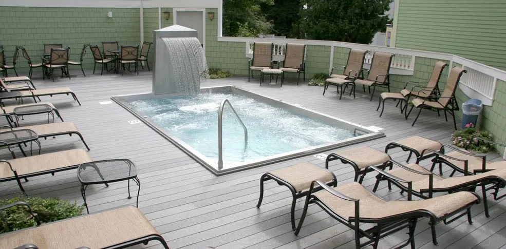 Spa Pool and Sun Deck